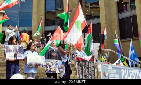 Glasgow, Écosse, Royaume-Uni. 1er juin 2024 : le rassemblement palestimien sur les marches de la salle de concert a connu une bonne participation pour gaza. Crédit Gerard Ferry /Alamy Live News Banque D'Images