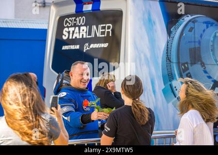 Cap Canaveral, États-Unis. 01 juin 2024. Une fusée Atlas 5 de la United Launch Alliance, désignée AV-085, lancera le vaisseau spatial CST-100 Starliner de Boeing lors de sa première mission avec des astronautes, connue sous le nom de vol d'essai d'équipage, vers la Station spatiale internationale de Cape Canaveral, en Floride, le 1er juin 2024. La capsule arrivera avec la station spatiale. (Photo de Alex G Perez/Sipa USA) crédit : Sipa USA/Alamy Live News Banque D'Images