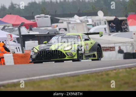 Jay Mo Härtling (Sprockhoevel/DEU) / Kenneth Heyer (Viersen/DEU) / Marcel Marchewicz (Schwetzingen/DEU), #11, MercedesAMG GT3, Team : Schnitzelalm Racing (DEU), Motorsport, ADAC Ravenol 24H Rennen Nuerburgring, Nuerburg, 30.05.2024 - 02.06.2024, Samstag 01.06.2024 Foto : Eibner-Pressefoto/Juergen Augst Banque D'Images