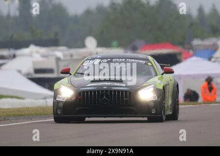 Tim Neuser (Netphen/GER) / David Schumacher (Hallwang/AUT) / David Thilenius (la Quinta/USA) / Moritz Wiskirchen (Euskirchen/GER), #111, Mercedes-AMG GT4, Team : Schnitzelalm Racing (DEU), Motorsport, ADAC Ravenol 24H Rennen Nuerburgring, Nuerburg, Nuerburg, 30.05.2024 - 02.06.2024, Samstag 01.06.2024 Foseto : EAugnitzelalm/Pressef Banque D'Images