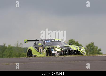 Jay Mo Härtling (Sprockhoevel/DEU) / Kenneth Heyer (Viersen/DEU) / Marcel Marchewicz (Schwetzingen/DEU), #11, MercedesAMG GT3, Team : Schnitzelalm Racing (DEU), Motorsport, ADAC Ravenol 24H Rennen Nuerburgring, Nuerburg, 30.05.2024 - 02.06.2024, Samstag 01.06.2024 Foto : Eibner-Pressefoto/Juergen Augst Banque D'Images