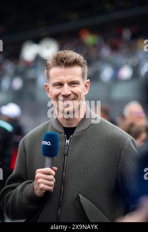 Nico Huelkenberg (Deutschland, Haas F1 Team Formel 1 Rennfahrer) in der Startaufstellung, GER, 52. ADAC Ravenol 24h Nuerburgring, 24 Stunden Rennen, 01.06.2024 Foto : Eibner-Pressefoto/Michael Memmler Banque D'Images