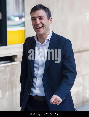 Londres, Royaume-Uni. 2 juin 2024. Co-leader du Parti Vert d'Angleterre et du pays de Galles, Adrian Ramsay, à la BBC pour dimanche avec Laura Kuenssberg. Crédit : Mark Thomas/Alamy Live News Banque D'Images