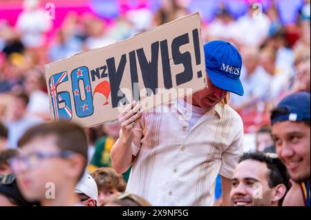 Madrid, Madrid, Espagne. 1er juin 2024. Les fans néo-zélandais pendant Madrid Rugby Sevens au Civitas Metropolitano Stadium le 1er juin 2024 à Madrid, Espagne. (Crédit image : © Alberto Gardin/ZUMA Press Wire) USAGE ÉDITORIAL SEULEMENT! Non destiné à UN USAGE commercial ! Banque D'Images