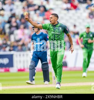 Ben Mike du Leicestershire célèbre un guichet dans le Vitality Blast-Off contre les Falcons du Derbyshire Banque D'Images