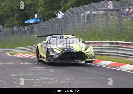 Jay Mo Härtling (Sprockhoevel/DEU) / Kenneth Heyer (Viersen/DEU) / Marcel Marchewicz (Schwetzingen/DEU), #11, MercedesAMG GT3, Team : Schnitzelalm Racing (DEU), Motorsport, ADAC Ravenol 24H Rennen Nuerburgring, Nuerburg, 30.05.2024 - 02.06.2024, Samstag 01.06.2024 Foto : Eibner-Pressefoto/Juergen Augst Banque D'Images