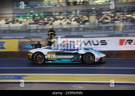 Max Hofer (Perchtholdshof/AUT) / Christian Gebhardt (Aichtal/DEU) / Fabian Vettel (Francfort/DEU) / Ben Doerr (Butzbach/DEU), #55, KTM X-Bow GT2, Team : Doerr Motorsport (DEU), beim Boxenstopp in der Dunkelheit am Abend Motorsport, ADAC Ravenol 24H Rennen Nuerburgring, Nuerburg, 30.05.2024, 2024 - Fostag.06.06.06.01.06.2024 Banque D'Images