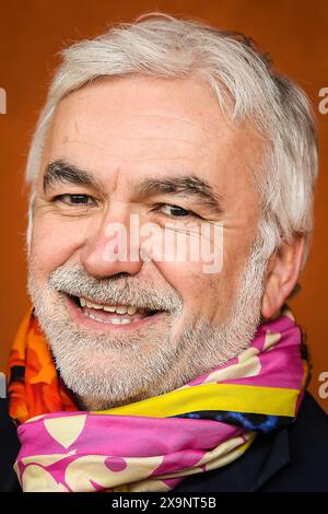 Pascal Praud lors de la septième journée du tournoi de tennis Roland-Garros 2024, ATP et WTA Grand Chelem le 1er juin 2024 au stade Roland-Garros à Paris Banque D'Images