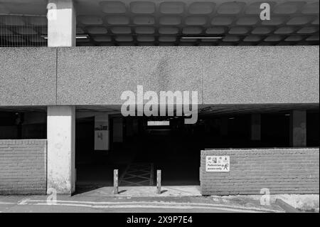 MOORFIELD À PLUSIEURS ÉTAGES PARKING CALENICK STREET TRURO TR1 2QD CORNWALL CONSTRUIT EN 1970 Banque D'Images