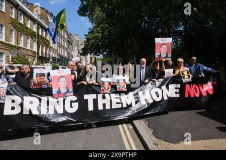 Londres, Royaume-Uni. 2 juin 2024. Les personnes soutenant Israël participent à la marche « United We Bring Them Home » de Lincoln's Inn Fields à Downing Street. Credit : Matthew Chattle/Alamy Live News Banque D'Images