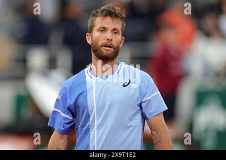 Roland Garros, Paris, France. 2 juin 2024. Tournoi de tennis français 2024, jour 8 ; Corentin Moutet lors du quart de finale contre Jannik Sinner (ita) crédit : action plus Sports/Alamy Live News Banque D'Images