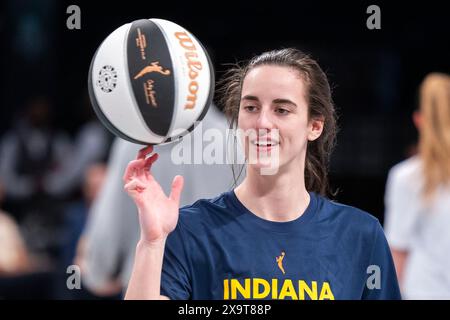 Brooklyn, États-Unis. 02 juin 2024. Fièvre indienne Caitlin Clark se réchauffe avant la première mi-temps face au New York Liberty au Barclays Center le dimanche 2 juin 2024 à New York. Photo de Corey Sipkin/UPI crédit : UPI/Alamy Live News Banque D'Images