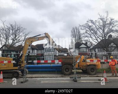 Angleterre, Londres, Wembley, Preston Road, travaux routiers. Banque D'Images