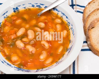 Fasoulada - soupe de haricots grecs Banque D'Images