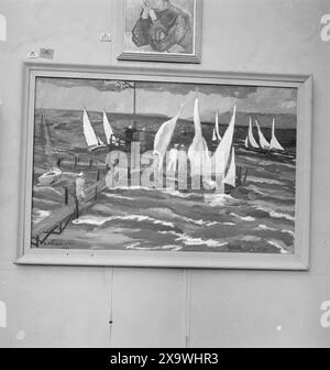 Current 1946 : aperçu de l'exposition d'automne. Knut Frøysaa est originaire de Hamar. Il a choisi un motif de sa région natale, 'Snipesailers on Mjosa', qui donne une impression fraîche et vivante de voile sur le plus grand lac de Norvège. Photo : aktuell / NTB ***la photo n'est pas traitée*** Banque D'Images