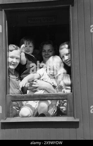 Current 1946 : la lutte pour partir en vacances. Photo : Thorbjørn Skotaam / Aktuell / NTB ***la photo n'est pas traitée*** Banque D'Images