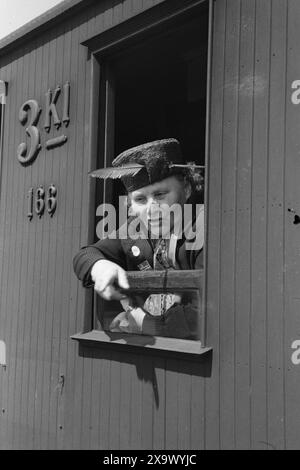 Current 1946 : la lutte pour partir en vacances. Photo : Thorbjørn Skotaam / Aktuell / NTB ***la photo n'est pas traitée*** Banque D'Images