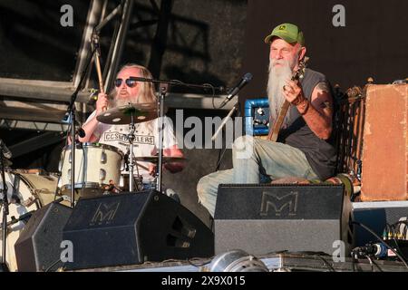 Dan Magnusson et Seasick Steve jouant au Wychwood Festival, Cheltenham, Royaume-Uni. 2 juin 2024 Banque D'Images