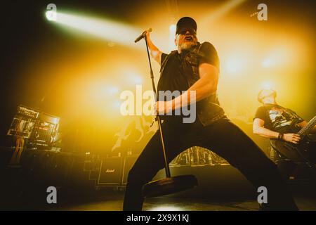 Copenhague, Danemark. 30 mai 2024. Le groupe de death metal danois Asinhell donne un concert au Pumpehuset à Copenhague. Ici le guitariste Michael Poulsen est vu en direct sur scène. (Crédit photo : Gonzales photo - Nikolaj Bransholm). Banque D'Images