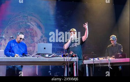 John Grant et son groupe Creep Show jouent au Latitude Festival à Henham Park dans le Suffolk. Banque D'Images