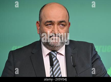 Berlin, Allemagne. 03 juin 2024. Omid Nouripour, Président fédéral de Bündnis90/Die Grünen, participe à la conférence de presse qui suit les réunions de la Commission. Crédit : Sabina Crisan/dpa/Alamy Live News Banque D'Images