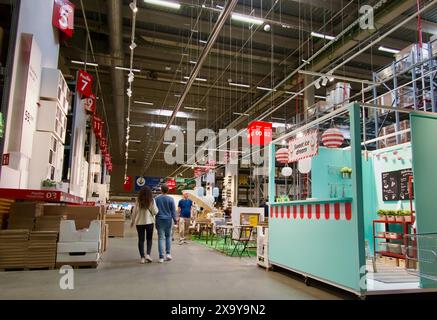 Allées d'entrepôt libre-service dans le magasin Ikea Barakaldo Bilbao pays Basque Espagne Banque D'Images