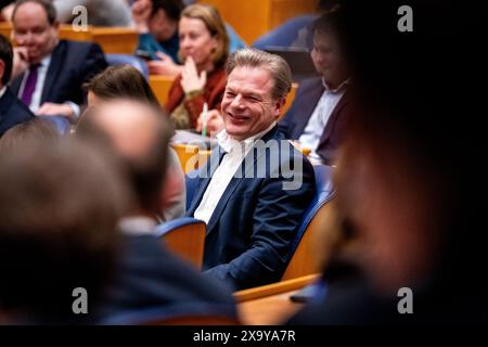 LA HAYE, PAYS-BAS - 13 FÉVRIER : Pieter Omtzigt (NSC) lors du débat plénier à la Tweede Kamer le 13 février 2024 à la Haye, pays-Bas Banque D'Images