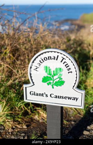 Giant's Causeway National Trust Sign Banque D'Images