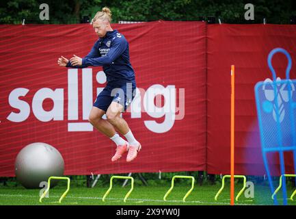 Copenhague, Danemark. 03 juin 2024. Simon Kjaer s’est entraîné seul lors de l’entraînement de l’équipe nationale à Helsingoer le lundi 3 juin 2024. Les finales EM en Allemagne débuteront le 14 juin en Allemagne. (Photo : Liselotte Sabroe/Ritzau Scanpix) crédit : Ritzau/Alamy Live News Banque D'Images