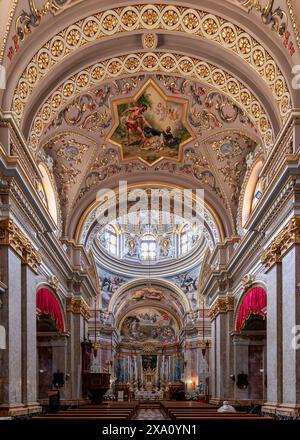 La basilique Saint Dominique et Porto Salvo. Église historique connue pour son architecture baroque époustouflante et son riche patrimoine culturel. La Valette, Malte Banque D'Images