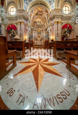 La basilique Saint Dominique et Porto Salvo. Église historique connue pour son architecture baroque époustouflante et son riche patrimoine culturel. La Valette, Malte Banque D'Images