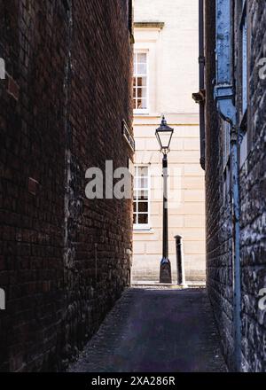 Une rue latérale autour du Turf Taven à Oxford. Banque D'Images