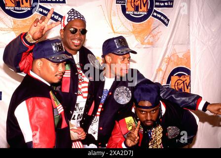 **FICHIER PHOTO** frère Marquis de 2 Live Crew est décédé. Fresh Kid Ice, Luther 'Luke' Campbell, Brother Marquis et Mr. Mixx de 2 Live Crew aux MTV Video Music Awards 1990 6 septembre 1990 crédit : Ralph Dominguez/MediaPunch Banque D'Images