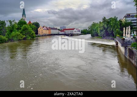 Inondation du barrage Iller Ueberlandwerk, Kempten, Allgaeu, Souabe, Bavière, Allemagne Banque D'Images