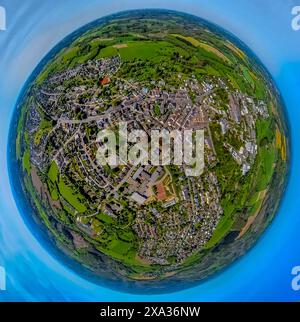 Vue aérienne, zone résidentielle, cercle de circulation Westring et Prioreier Straße, globe terrestre, image fisheye, image à 360 degrés, monde minuscule, petite planète, Banque D'Images