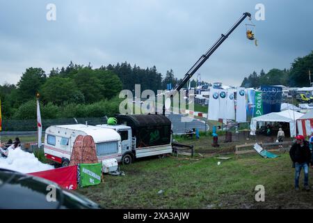 Campingplatz Hatzenbach mit fans und Zuschauern, GER, 52. ADAC Ravenol 24h Nuerburgring, 24 Stunden Rennen, 01.06.2024 Foto : Eibner-Pressefoto/Michael Memmler Banque D'Images