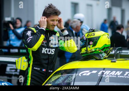 Kevin Estre (Manthey EMA, Porsche 911 GT3 R 992 Grello, SP9, #911), GER, 52. ADAC Ravenol 24h Nuerburgring, 24 Stunden Rennen, 02.06.2024 Foto : Eibner-Pressefoto/Michael Memmler Banque D'Images