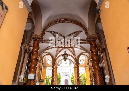 Turin, Italie - 28 mars 2022 : Palais Asinari di San Marzano ou Palais Turati, érigé entre 1684 et 1686, conçu par Michelangelo Garove, sur demande Banque D'Images