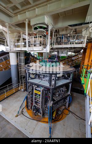 Zeebrugge, Belgique. 04 juin 2024. Cette photo montre la présentation du navire d'installation de roches de piège à retombée 'Yellowstone' du groupe d'infrastructures offshore DEME, mardi 04 juin 2024 à Zeebrugge. BELGA PHOTO KURT DESPLENTER crédit : Belga News Agency/Alamy Live News Banque D'Images