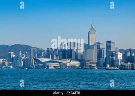 Immeubles de grande hauteur dans le port de Victoria, Hong Kong, Chine, Asie Copyright : MichaelxRunkel 1184-10272 DATE D'ENREGISTREMENT NON INDIQUÉE Banque D'Images