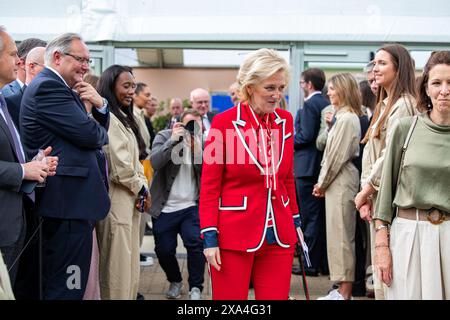 Zeebrugge, Belgique. 04 juin 2024. La princesse Astrid de Belgique photographiée lors de la présentation du navire d'installation de roches de tuyau de descente 'Yellowstone' du groupe d'infrastructures offshore DEME, mardi 04 juin 2024 à Zeebrugge. BELGA PHOTO KURT DESPLENTER crédit : Belga News Agency/Alamy Live News Banque D'Images
