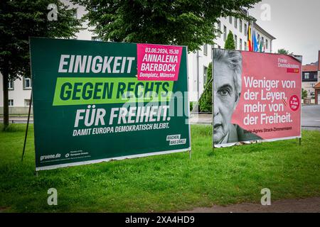 Wahlkampf - Europawahl 2024 Wahlplakat Partei Die Grünen Einigkeit gegen Rechts für Freiheit und der FDP, Weniger von der Leyen mehr von der Freiheit. Münster, Nordrhein-Westfalen, DEU, Deutschland, 04.06.2024 *** campagne électorale élections européennes 2024 affiche électorale Parti les Verts unité contre le droit à la liberté et le FDP, moins von der Leyen plus de liberté Münster, Rhénanie du Nord-Westphalie, DEU, Allemagne, 04 06 2024 Banque D'Images