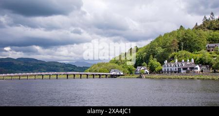 Penmaenpool sur l'estuaire de Mawddach, parc national d'Eryri (Snowdonia), pays de Galles du Nord, Royaume-Uni Banque D'Images