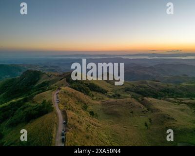 Une vue aérienne des collines de Monteverde à Puntarenas, Costa Rica Banque D'Images