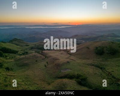Une vue aérienne des collines de Monteverde à Puntarenas, Costa Rica Banque D'Images