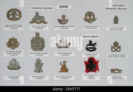 Détail des médailles et des insignes de la seconde Guerre mondiale des badges britanniques de la casquette d-Day Banque D'Images