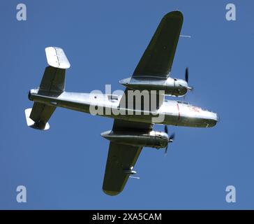 Les Flying Bulls (Red Bull) sont exposés au Midland Air Festival à Ragley Hall en juin 2024. Banque D'Images