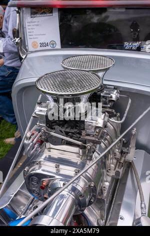 Un Ford modèle A Roadster 1932 personnalisé avec un moteur V-8 suralimenté au Moab Rotary car Show à Moab, Utah. Banque D'Images