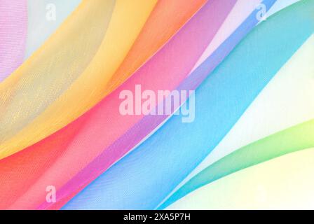 gros plan du fond de texture de tissu d'organza multicolore Banque D'Images