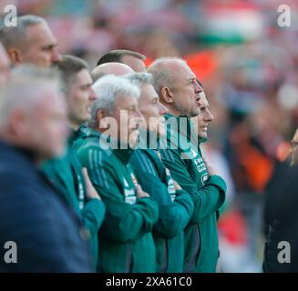 Aviva Stadium, Dublin, Irlande. 4 juin 2024. International Football Friendly, la République d'Irlande contre la Hongrie ; le personnel hongrois lors de leur hymne national crédit : action plus Sports/Alamy Live News Banque D'Images